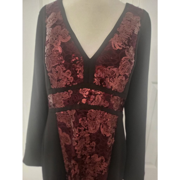 Women's Guess Dress, Black & Burgundy, Size 16 - Picture 2 of 7